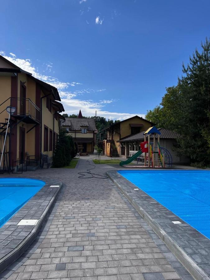 Sadyba Magnat Hotel Dilyatyn Esterno foto
