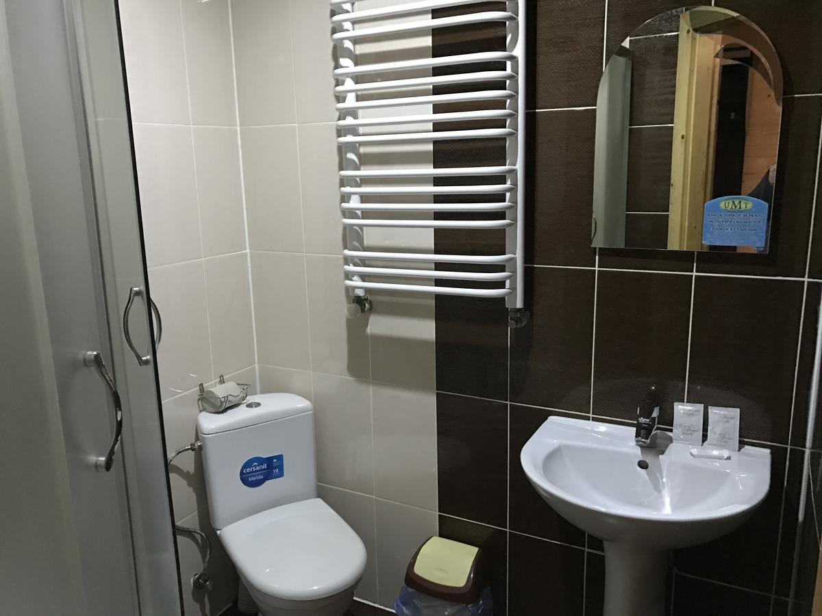 Sadyba Magnat Hotel Dilyatyn Esterno foto